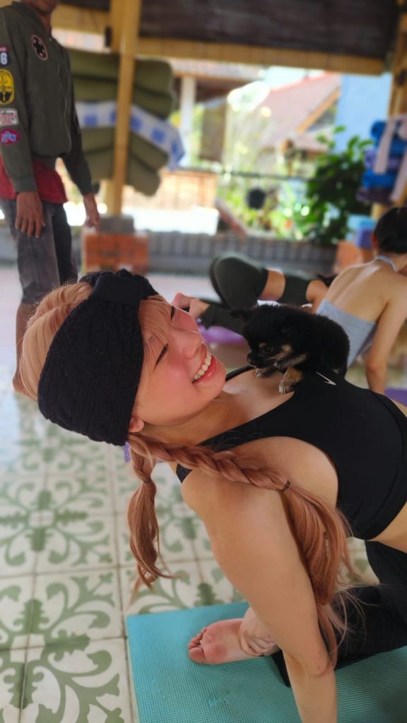 puppy yoga bali rizky baru yes5
